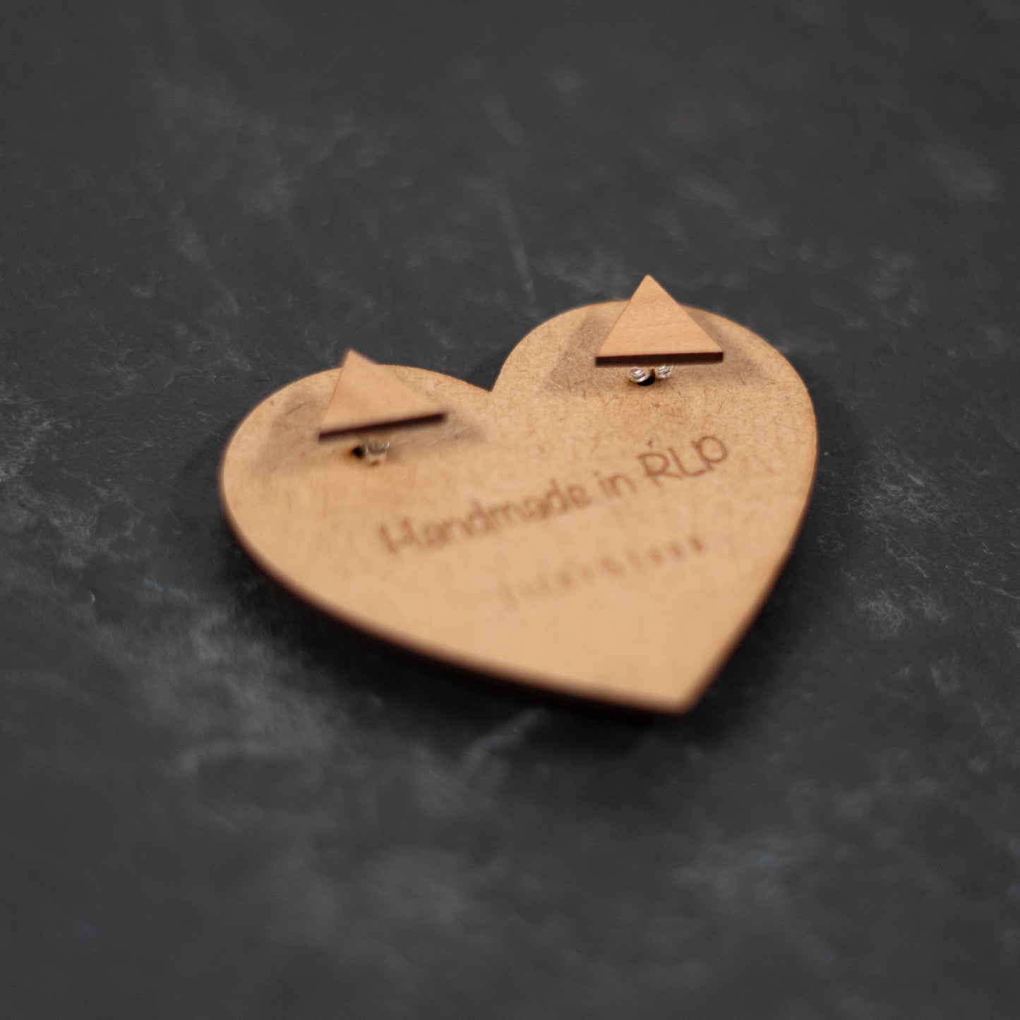 Essenz Ohrstecker - Holzohrringe aus Kirschholz