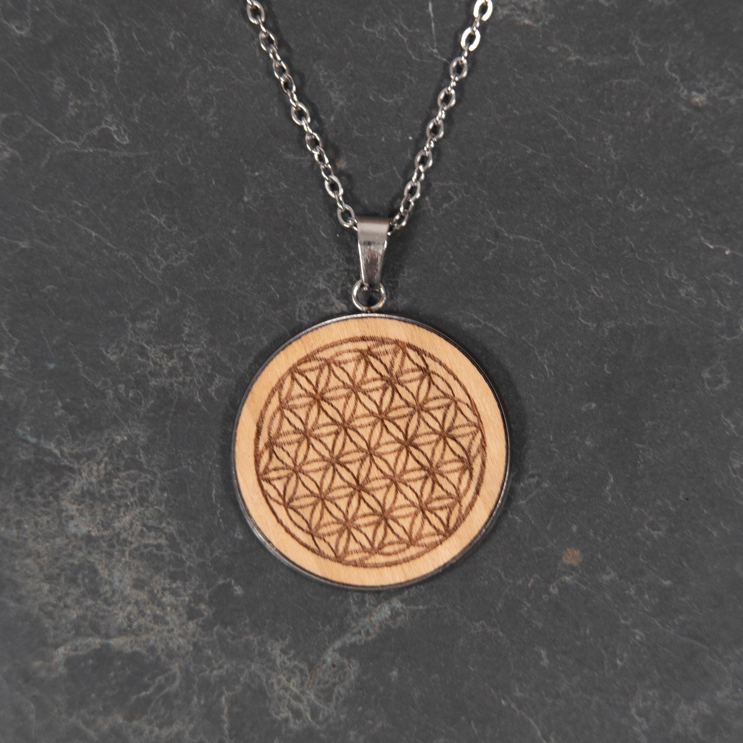 Blume des Lebens – Halskette aus Holz