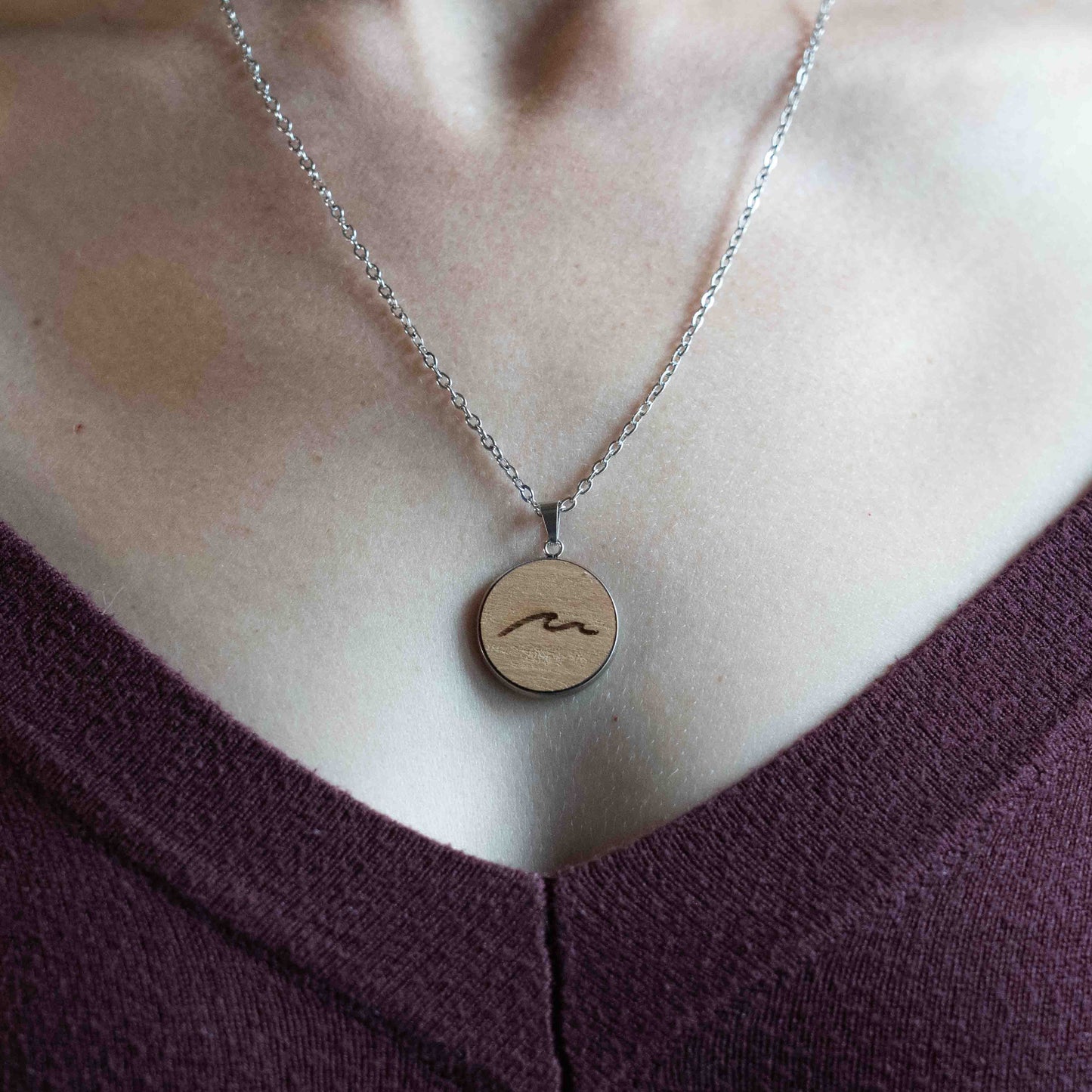 Swell – Halskette aus Holz – Kirschholz