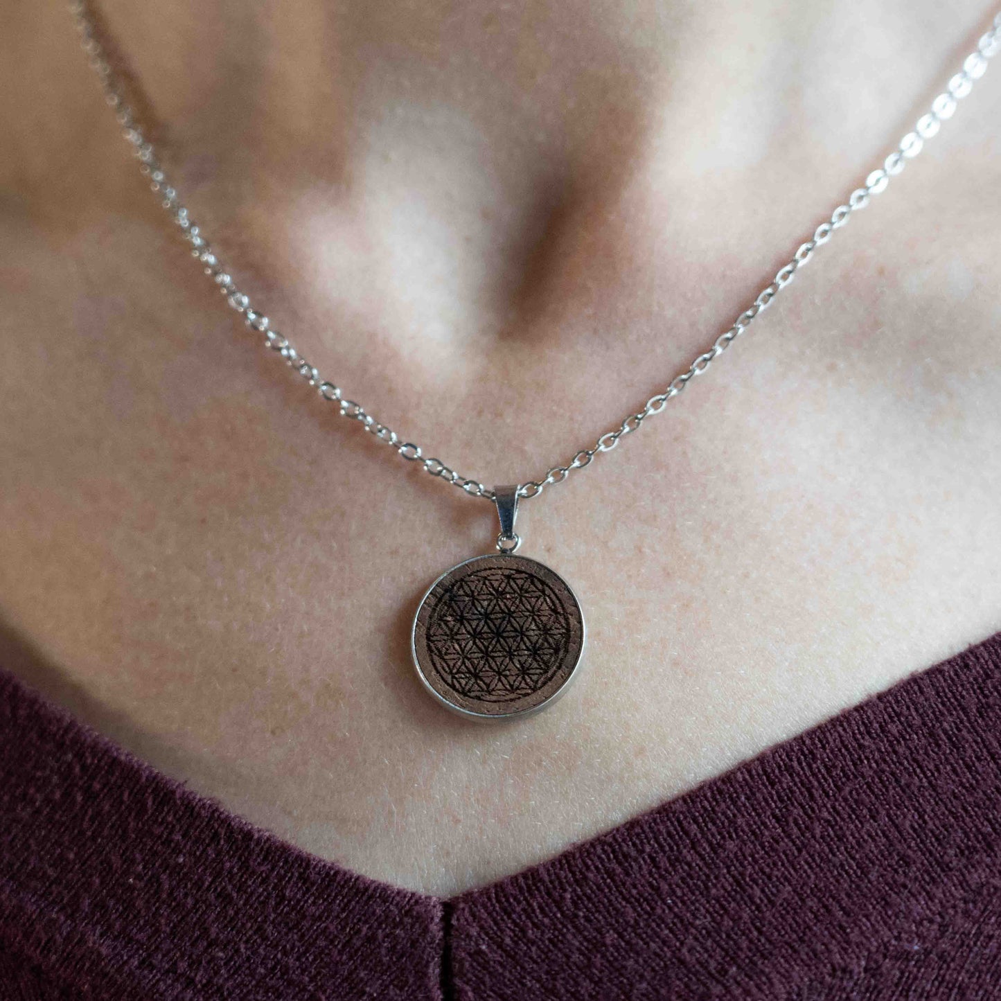 Blume des Lebens – Halskette aus Holz