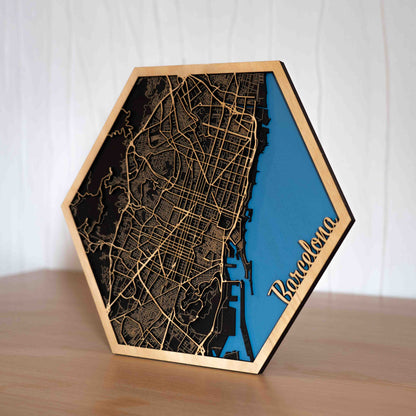 Barcelona Stadtplan aus Holz – 29 x 33 cm Sechseck/Hexagon