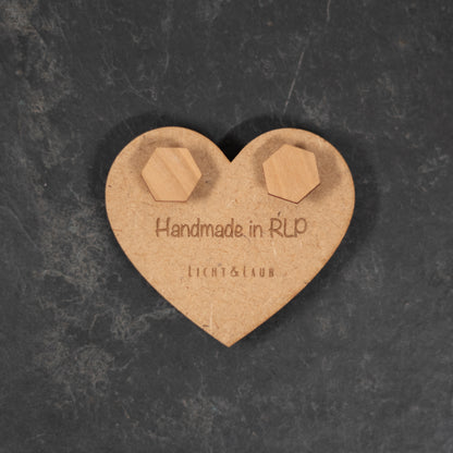Horizon – Sechseckige Holz Ohrstecker – Kirschholz