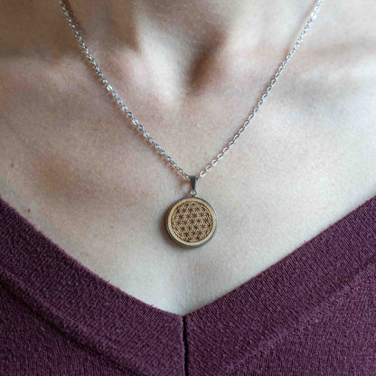 Blume des Lebens – Halskette aus Holz