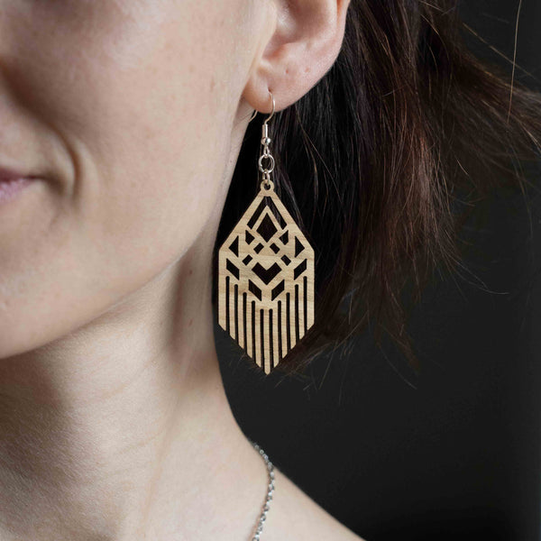 Lumos Holzohrringe – Hängeohrringe aus Kirschholz