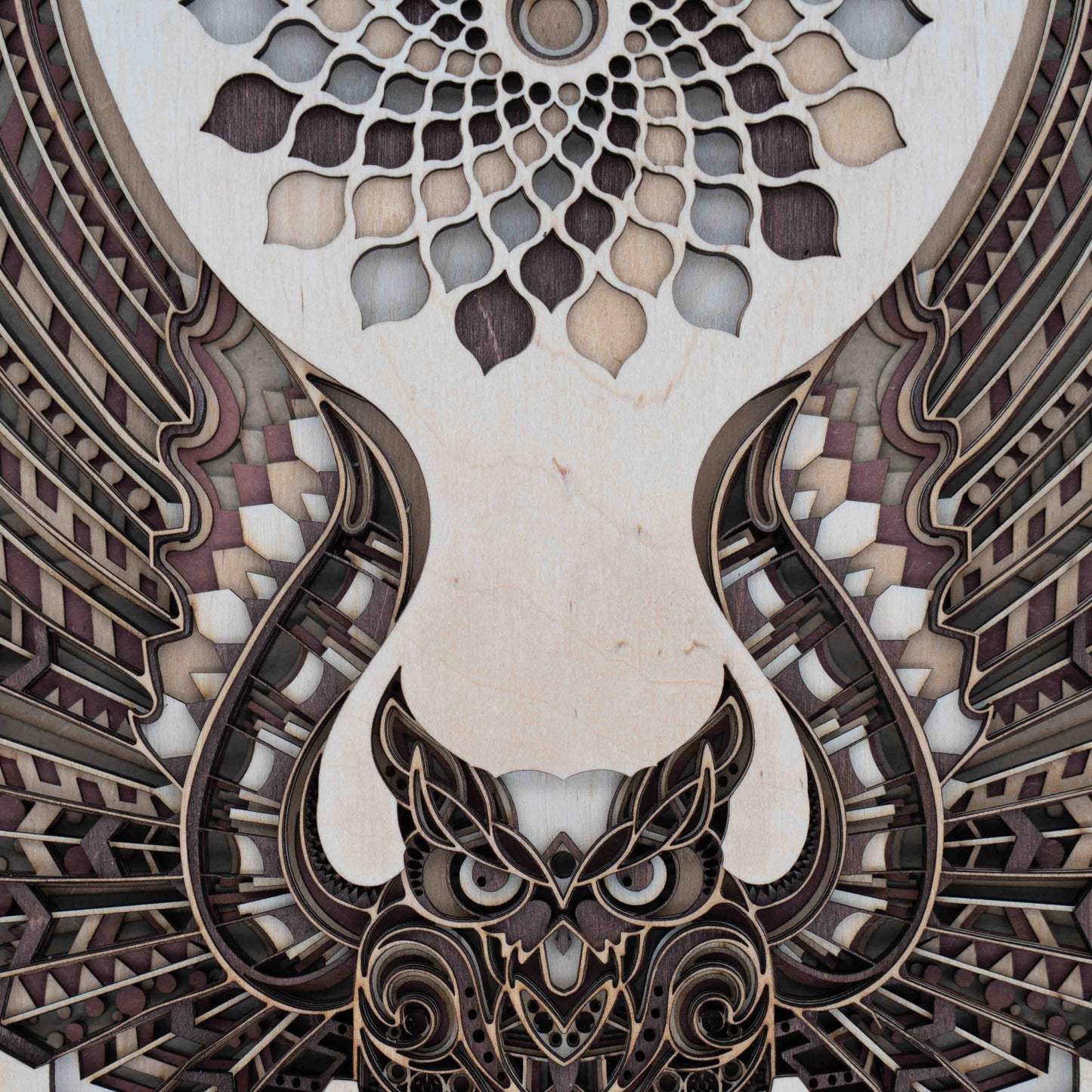 Eulen-Mandala Wandbild aus Holz – 3D Design aus Birke Multiplex (36×29 cm)