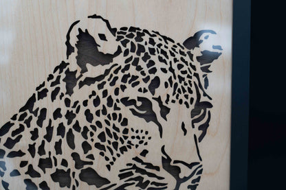 Leopard 3D Wandbild aus Holz – Birke & Nussbaum mit Schatteneffekt (32×42 cm)