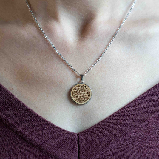 Blume des Lebens – Halskette aus Holz